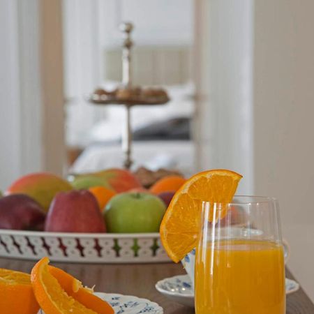 Four Streets Athens - Luxury Suites Apartments In Афины Экстерьер фото