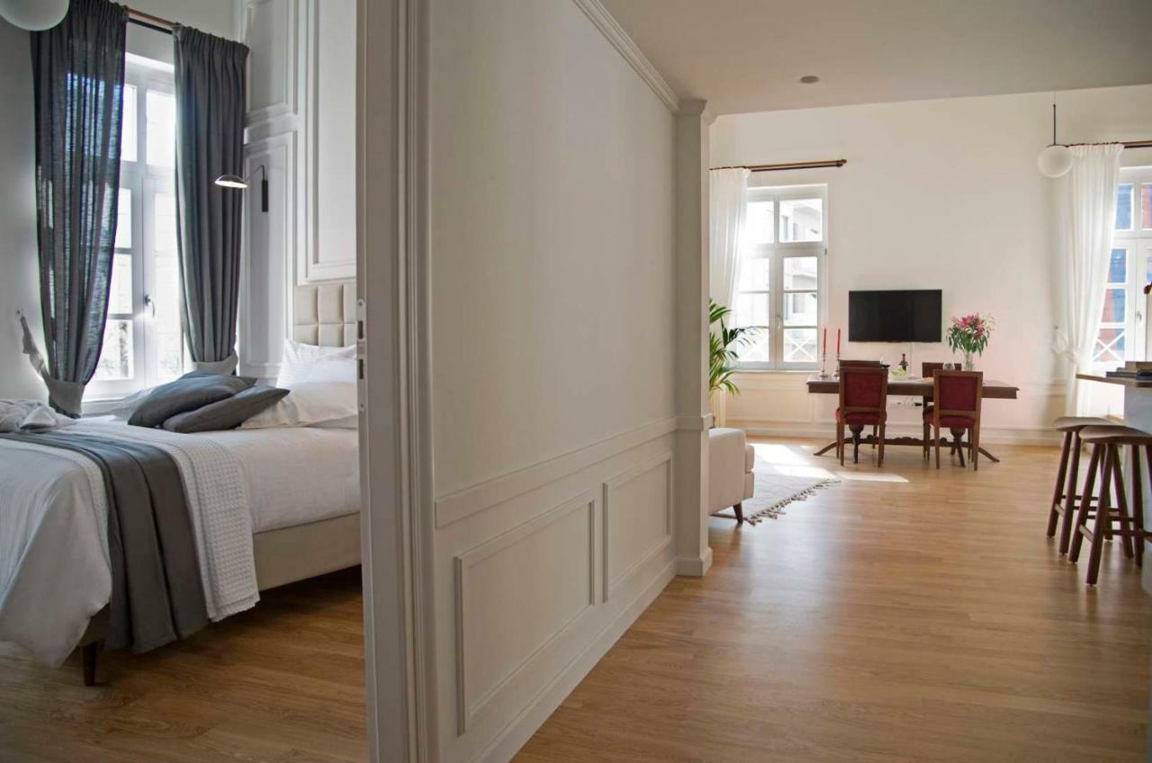 Four Streets Athens - Luxury Suites Apartments In Афины Экстерьер фото