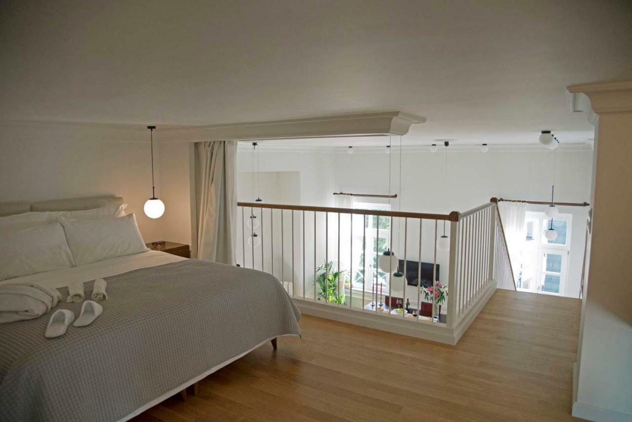 Four Streets Athens - Luxury Suites Apartments In Афины Экстерьер фото