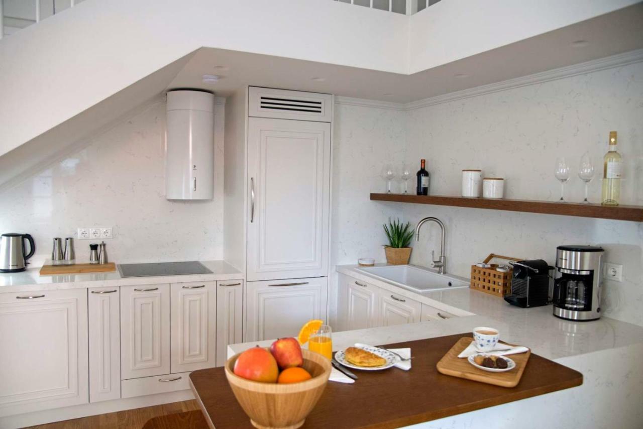 Four Streets Athens - Luxury Suites Apartments In Афины Экстерьер фото