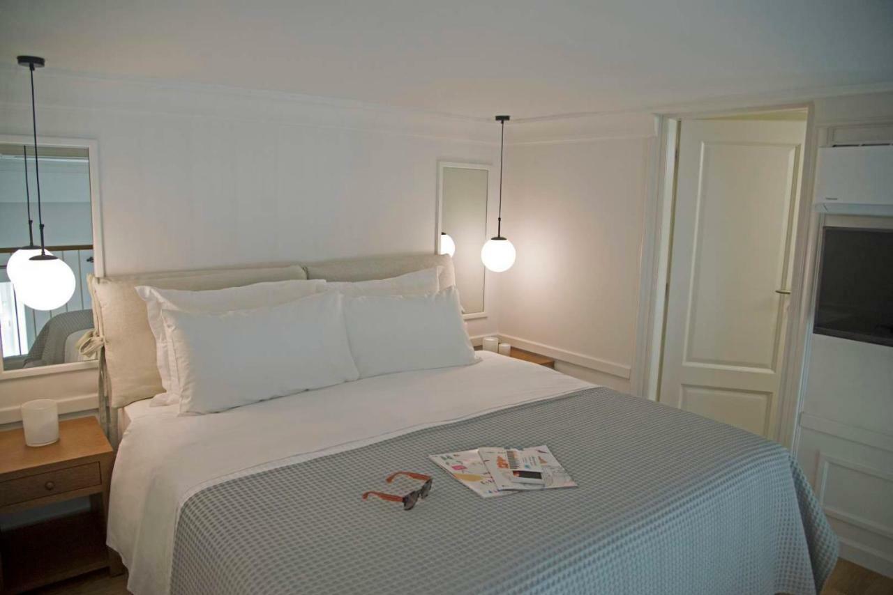 Four Streets Athens - Luxury Suites Apartments In Афины Экстерьер фото