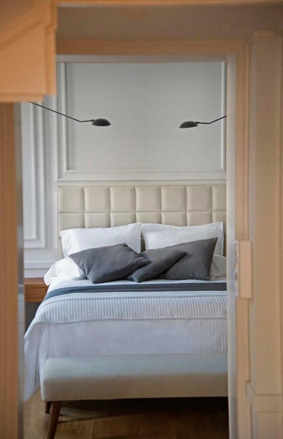 Four Streets Athens - Luxury Suites Apartments In Афины Экстерьер фото