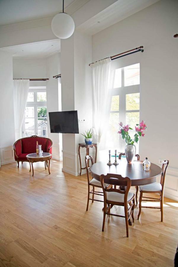 Four Streets Athens - Luxury Suites Apartments In Афины Экстерьер фото