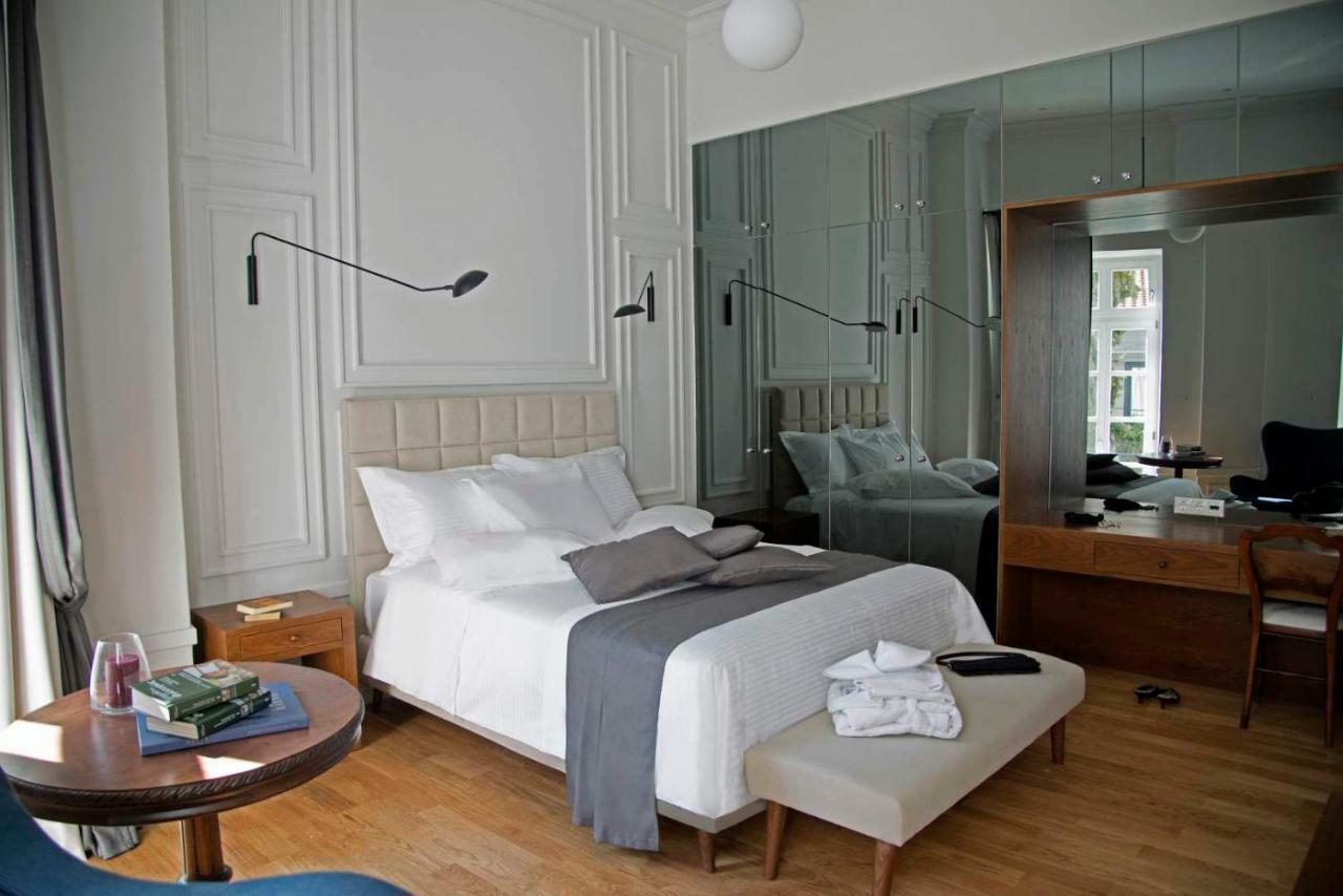 Four Streets Athens - Luxury Suites Apartments In Афины Экстерьер фото